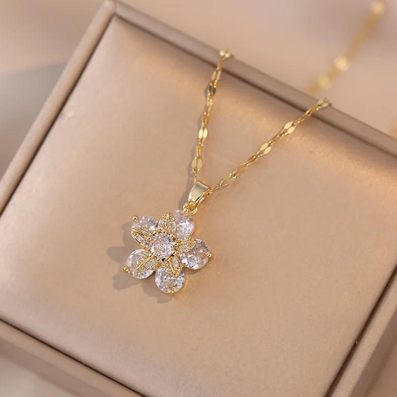 Shiny Zircon Romantic Flower Pendant Necklace for Women 